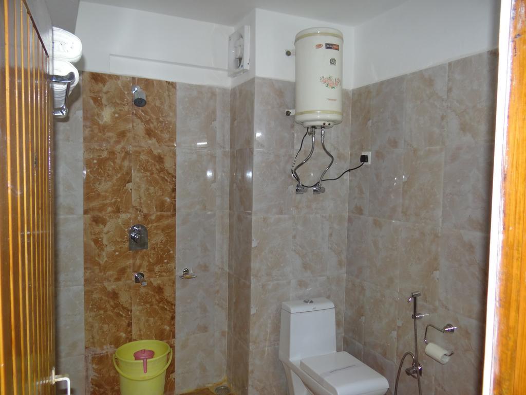 Hotel Natraj Manali Dharamshala Room photo