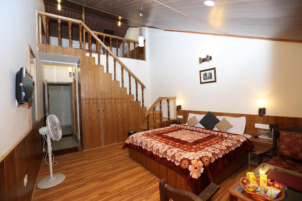 Hotel Natraj Manali Dharamshala Room photo